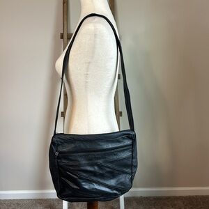 Handmade Leather-Like Shoulder Bag from an Artisan Fair GUC